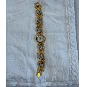 Vintage Reflections Women 7.25in Bracelet Watch Gold Heart Crystal X Links
